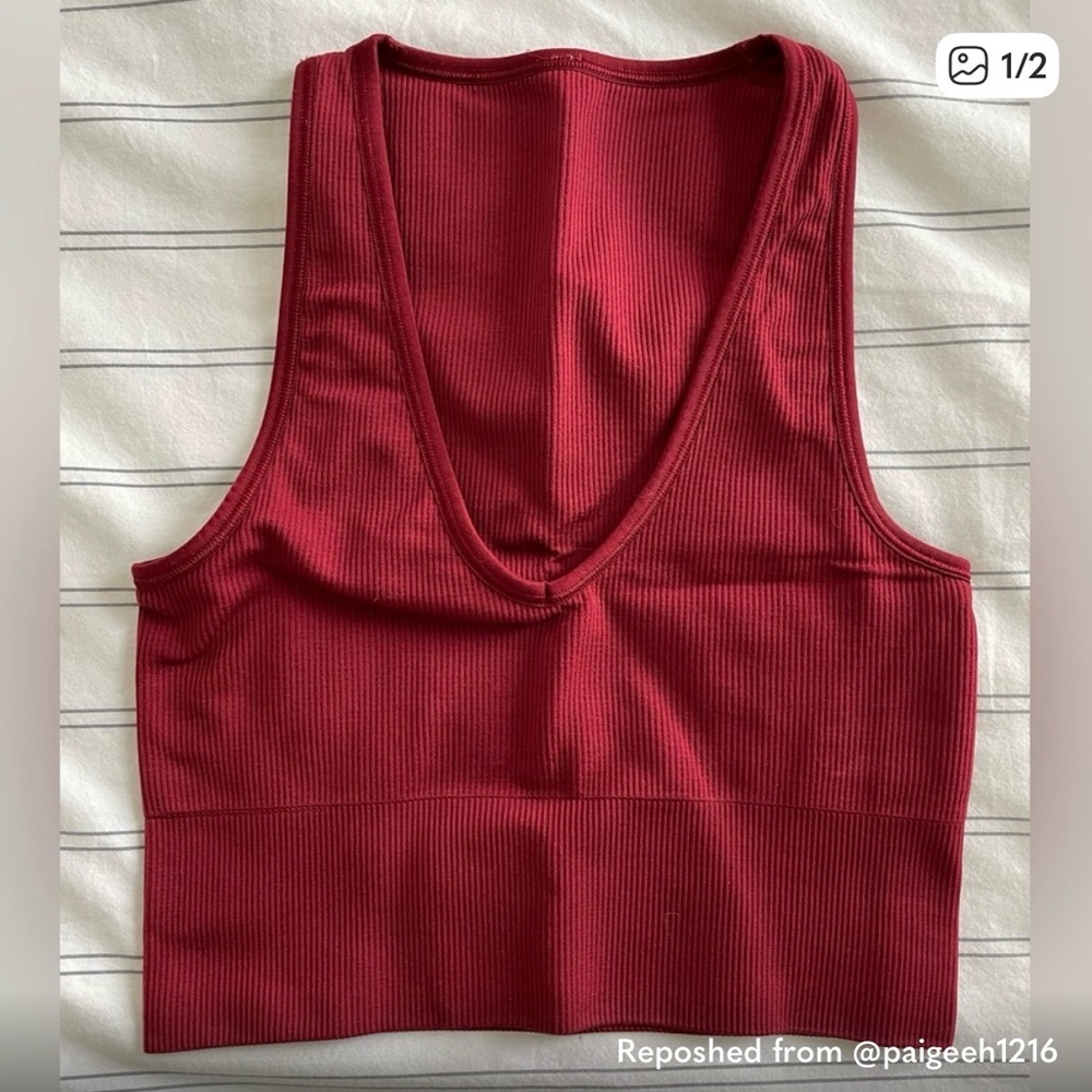 Athleta XS Bundle Red & Black Aurora Tanks